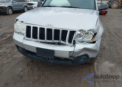 2010 Jeep Grand Cherokee Laredo z USA, uszkodzony, nr VIN 1J4PR4GK6AC134508